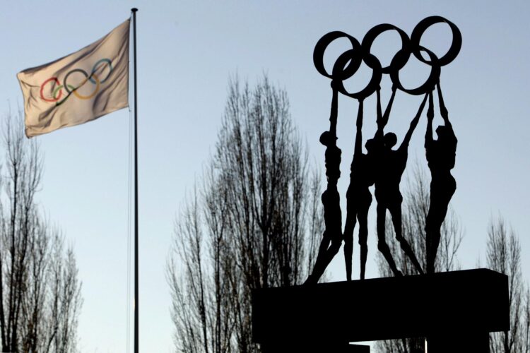 _Fotografía de Laurent Gillieron, en la que puede verse en una imagen de archivo del 12 de diciembre de 2007 la sede del Comité Olímpico Internacional (COI) en Lausana (Suiza). EFE