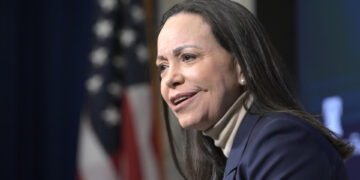 Trump aconsejó a María Corina Machado que no vuelva a Venezuela por ahora, según el NYT