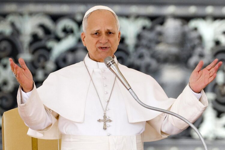 El papa León XIV durante la audiencia general semanal en la Plaza de San Pedro, Ciudad del Vaticano, el 4 de marzo de 2026. EFE/EPA/FABIO FRUSTACI