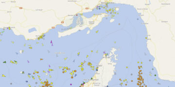 Irán dice que Ormuz será un estrecho de paz para todos o de sufrimiento para belicistas