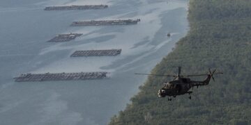 Millones de barriles en el mar: el crudo iraní anclado ante Singapur y con destino a China