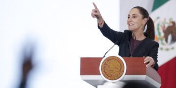 México busca eliminar aranceles al acero, aluminio y vehículos en revisión del T-MEC