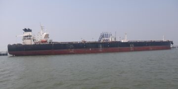 Irán aprueba proyecto de ley para cobrar peaje por pasar por Ormuz