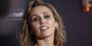 Miley Cyrus celebra los 20 años de ‘Hannah Montana’ con un tributo a su etapa en Disney