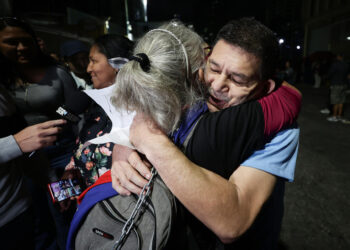 Excarcelan a unos 12 presos políticos de un calabozo de Caracas en medio de la amnistía