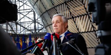 Italia reitera apoyo a las reformas en Venezuela y pide la liberación de presos italianos