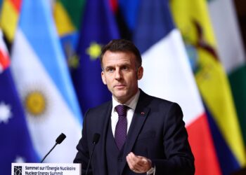 Macron reúne a una decena de líderes en su plan para impulsar la energía nuclear