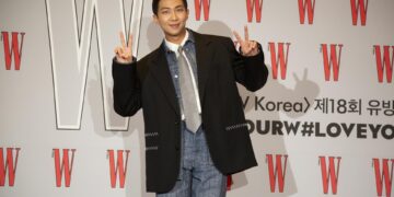 El líder de BTS actuará con una escayola en su vuelta a los escenarios tras una lesión