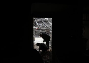 Israel envía órdenes de evacuación en varias zonas de Teherán ante inminentes ataques