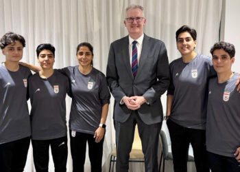 Australia confirma el asilo de cinco futbolistas iraníes y extiende invitación al resto