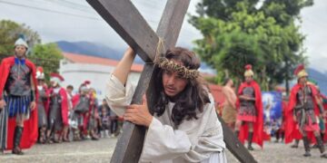 ‎Pueblo merideño ratifica su devoción en el Viacrucis de la Montaña