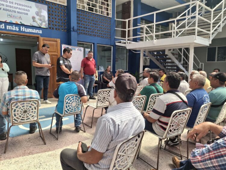  Alcaldía de Mérida dicta taller de sensibilización para transportistas sobre trato a personas con diversidad funcional