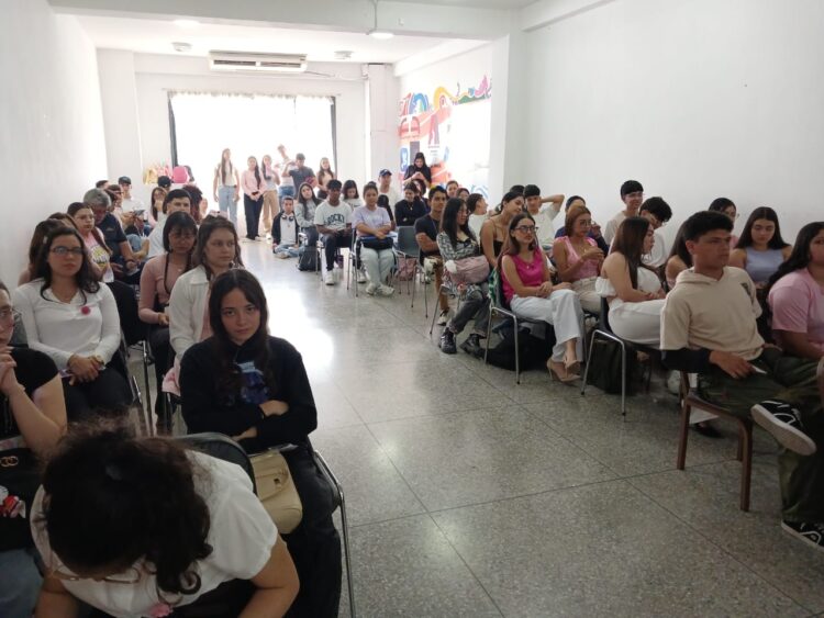 El IUTIRLA – Valera conmemoró el Día Internacional de la Mujer con el foro “+ Mente + Voz”