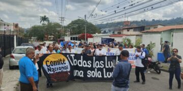 Magisterio trujillano exige al Estado salarios dignos ante “bonanza económica verificable” del país   