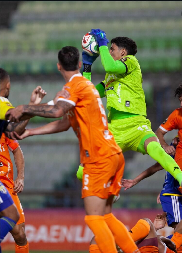 Jorge KK Sánchez, de la comió ante el campeón de la UCV.