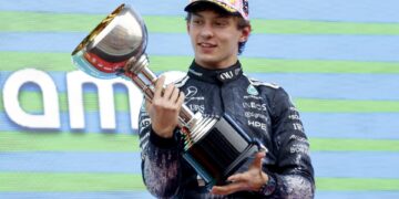 Antonelli estrecha el vínculo con Senna