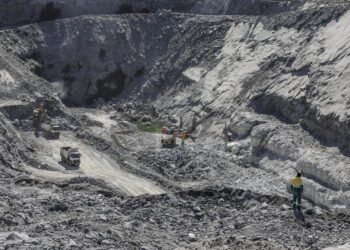 La extracción de minerales raros, una disputa con repercusiones ambientales y sociales