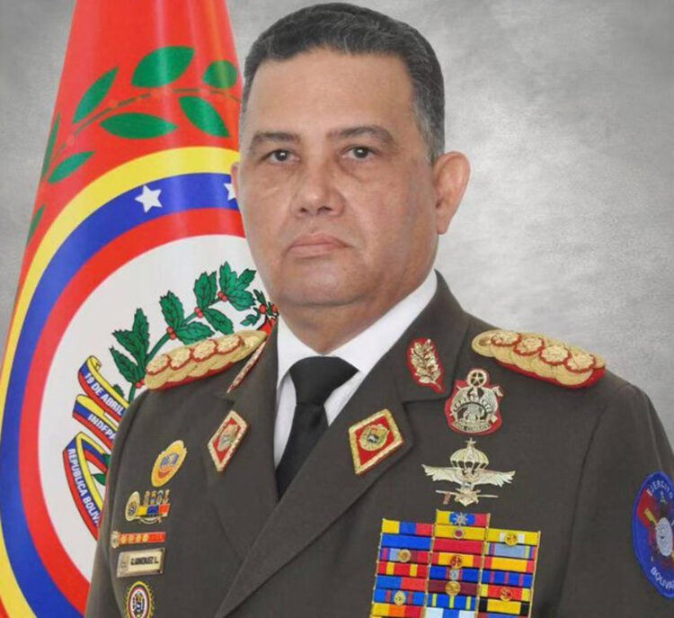 Fotografía tomada de la cuenta oficial en X de la presidenta encargada, Delcy Rodríguez, @delcyrodriguezv que muestra al nuevo ministro de Defensa, Gustavo González López. EFE/ @delcyrodriguezv