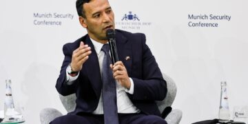 Colombia y Ecuador rebajan tensiones con una investigación in situ por bomba en frontera