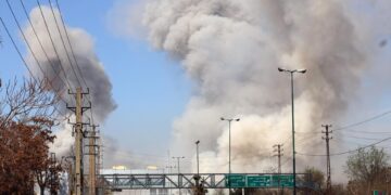 Israel bombardea este viernes más de 400 objetivos en Irán