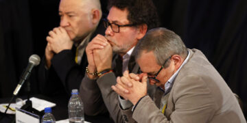 Exjefes de las FARC admiten responsabilidad por reclutar miles de menores en el conflicto