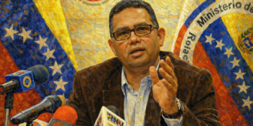 LabPaz: Designación de nuevo ministro Defensa es una mala señal para la transición (Reporte)