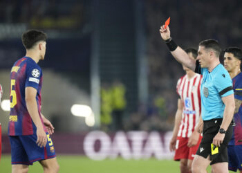 La UEFA rechaza la queja formal del Barça por el arbitraje de Kovacs