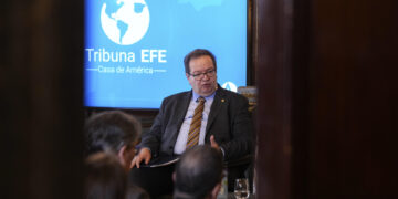 Rector de la UNAM cree que la IA obligará a universidades a replantearse las evaluaciones