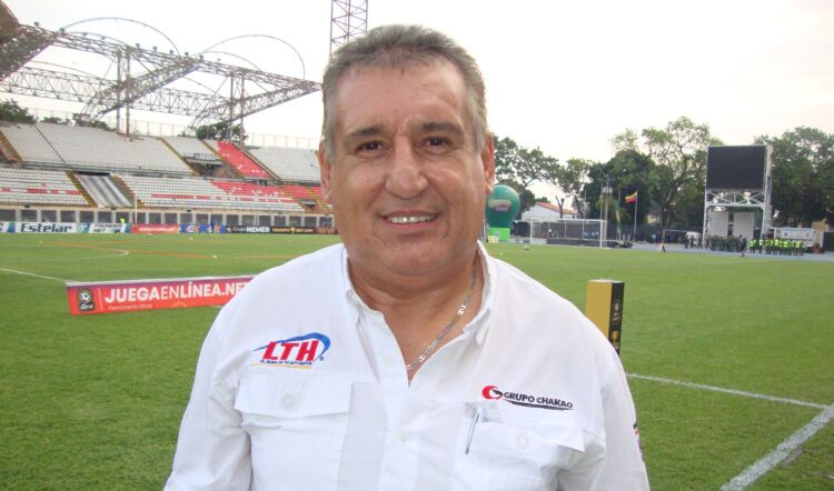 Luna está radicado en Acarigua