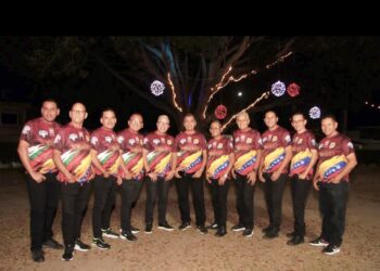 Grupo Tormento en homenaje a las madres en El Dividive