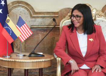 Delcy Rodríguez, cien días equilibrando beneplácito de Trump y supervivencia del chavismo