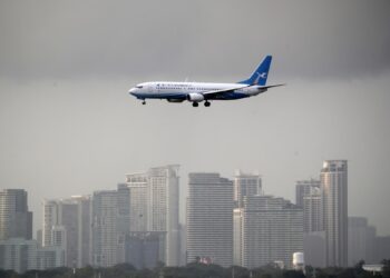 Las aerolíneas asiáticas aumentan los recargos por combustible por la crisis energética