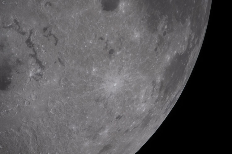 La cuenca Oriental de la Luna, uno de los mayores objetivos de estudio de Artemis II