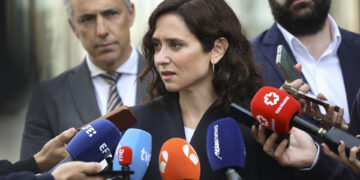 Ayuso reivindica su «foto de libertad» frente a la «reunión de narco-Estados» de Sánchez