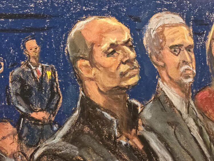 Fotografía de un dibujo realizado por la artista Jane Rosenberg que muestra al soldado de las Fuerzas Especiales del Ejército de EE.UU., Gannon Ken Van Dyke (c), durante una audiencia, en Tribunal Federal de Manhattan, en Nueva York (EE.UU.). EFE/Jane Rosenberg