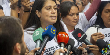 Familiares denuncian en Fiscalía torturas contra detenidos en cárceles en Venezuela