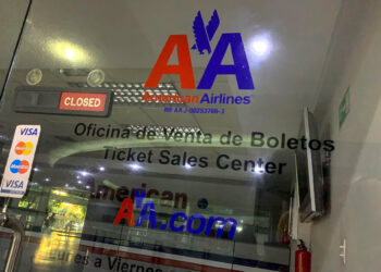 La diáspora venezolana acorta la separación con la reactivación de los vuelos desde EE.UU.