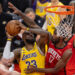 108-112. LeBron lidera la remontada de los Lakers y hace más dulce la espera de Doncic
