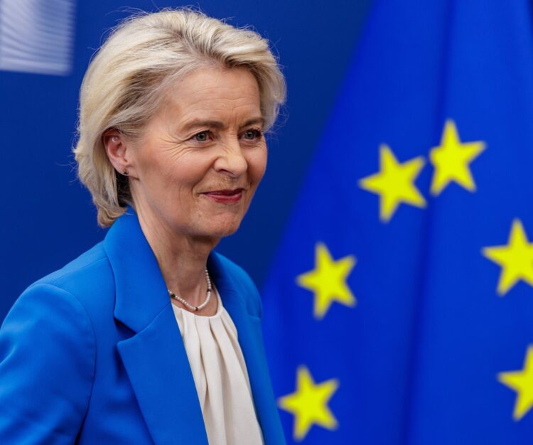 Fotografía de archivo de la presidenta de la Comisión Europea, Ursula von der Leyen. EFE/EPA/OLIVIER MATTHYS