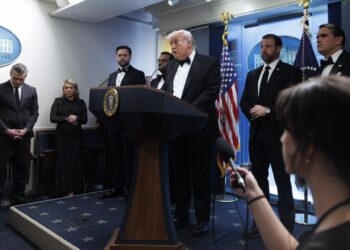 El tiroteo que obligó a evacuar a Trump pone el foco en protocolos de seguridad nacional