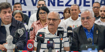 Opositores exigen una fecha para celebrar elecciones y el aumento de salario en el país