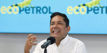 Ecopetrol buscará fortalecer industria petrolera en Colombia y hacer negocios en Venezuela