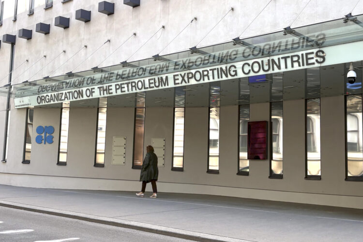 Vista de la sede de la Organización de Países Exportadores de Petroleo (OPEP), en Viena, este miércoles. EFE/ Núria Morchón