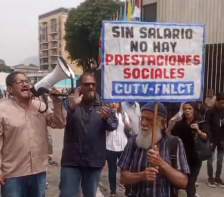 Los manifestantes exigieron al TSJ una decisión sobre la demanda por omisión constitucional introducida el pasado 2 de febrero| Foto Provea