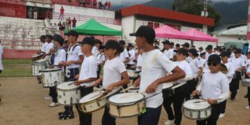 Mérida avanza hacia el récord mundial con primer ensayo regional de bandas show