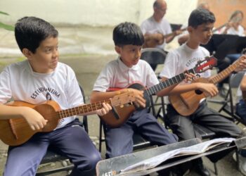 CIAV celebró Día Nacional del Cuatro con hermoso recital   