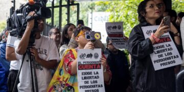 A dos meses de promulgada la Ley de Amnistía, al menos 8 periodistas siguen judicializados