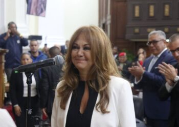 ¿Quién es Eglée González, la defensora del pueblo?