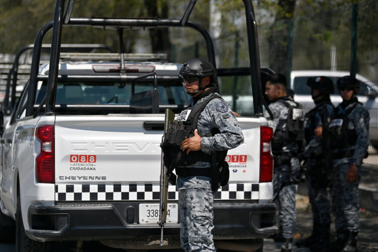 Autoridades locales confirmaron este viernes que han atendido 17 reportes de amenazas de tiroteo escolar en los últimos días en instituciones educativas del estado de Nuevo León, en el norte de México. Imagen de archivo. EFE/ Miguel Sierra