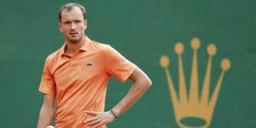 Berrettini da la sorpresa en Montecarlo y elimina a Medvedev por un doble 6-0